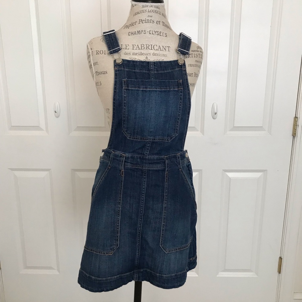 Overall dress